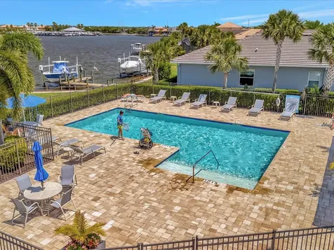 5009 Lake Overlook Avenue Bradenton FL 34208