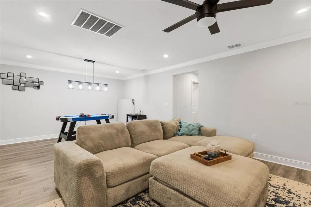19298 Blue Pond Drive Lutz FL 33558