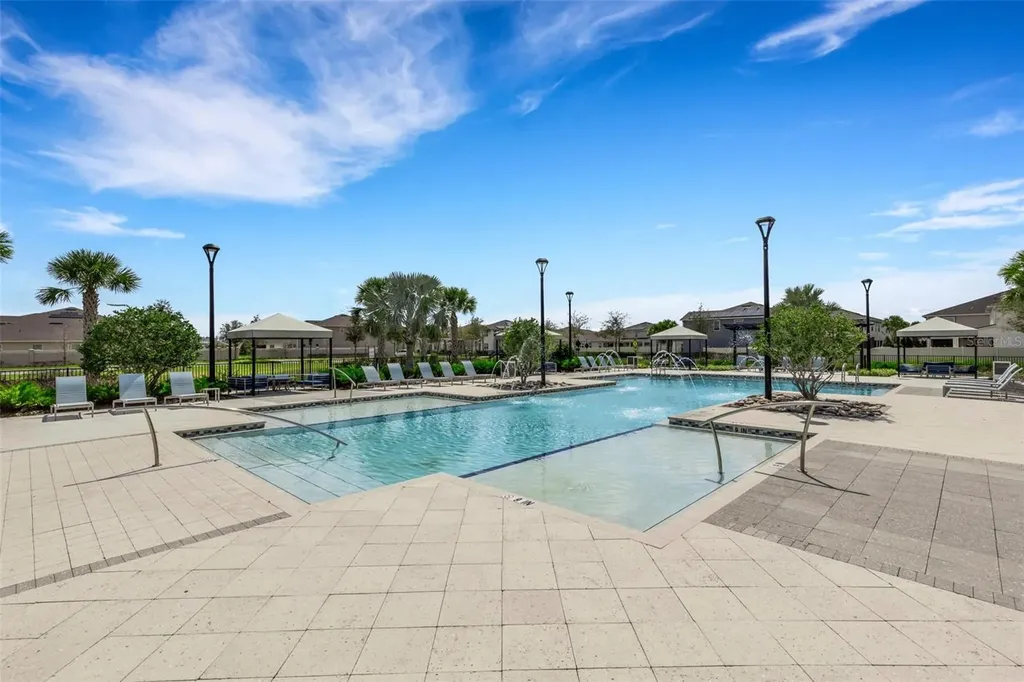 19298 Blue Pond Drive Lutz FL 33558