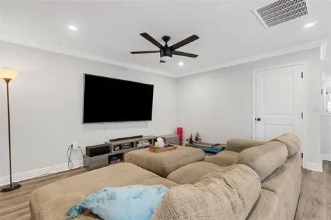 19298 Blue Pond Drive Lutz FL 33558