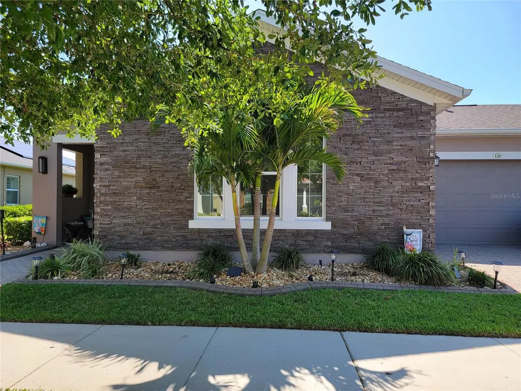 128 Balmy Coast Road Groveland FL 34736