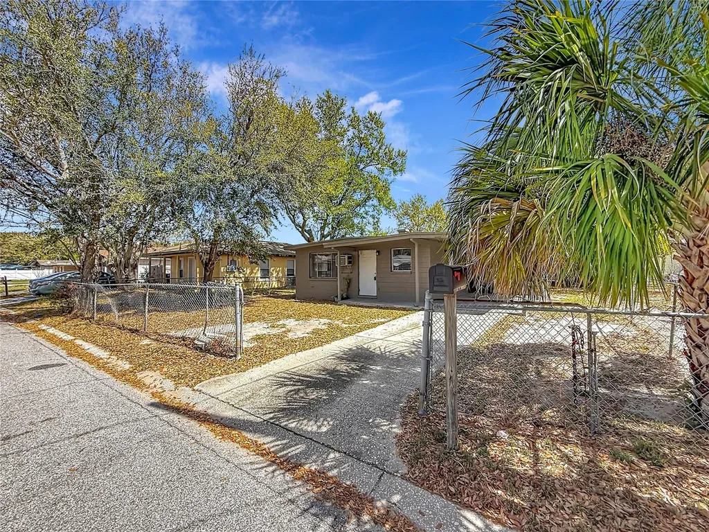 319 Leta Street Auburndale FL 33823
