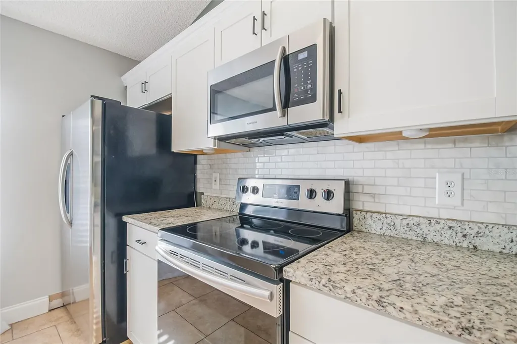 3110 Hallow Drive Deltona FL 32738