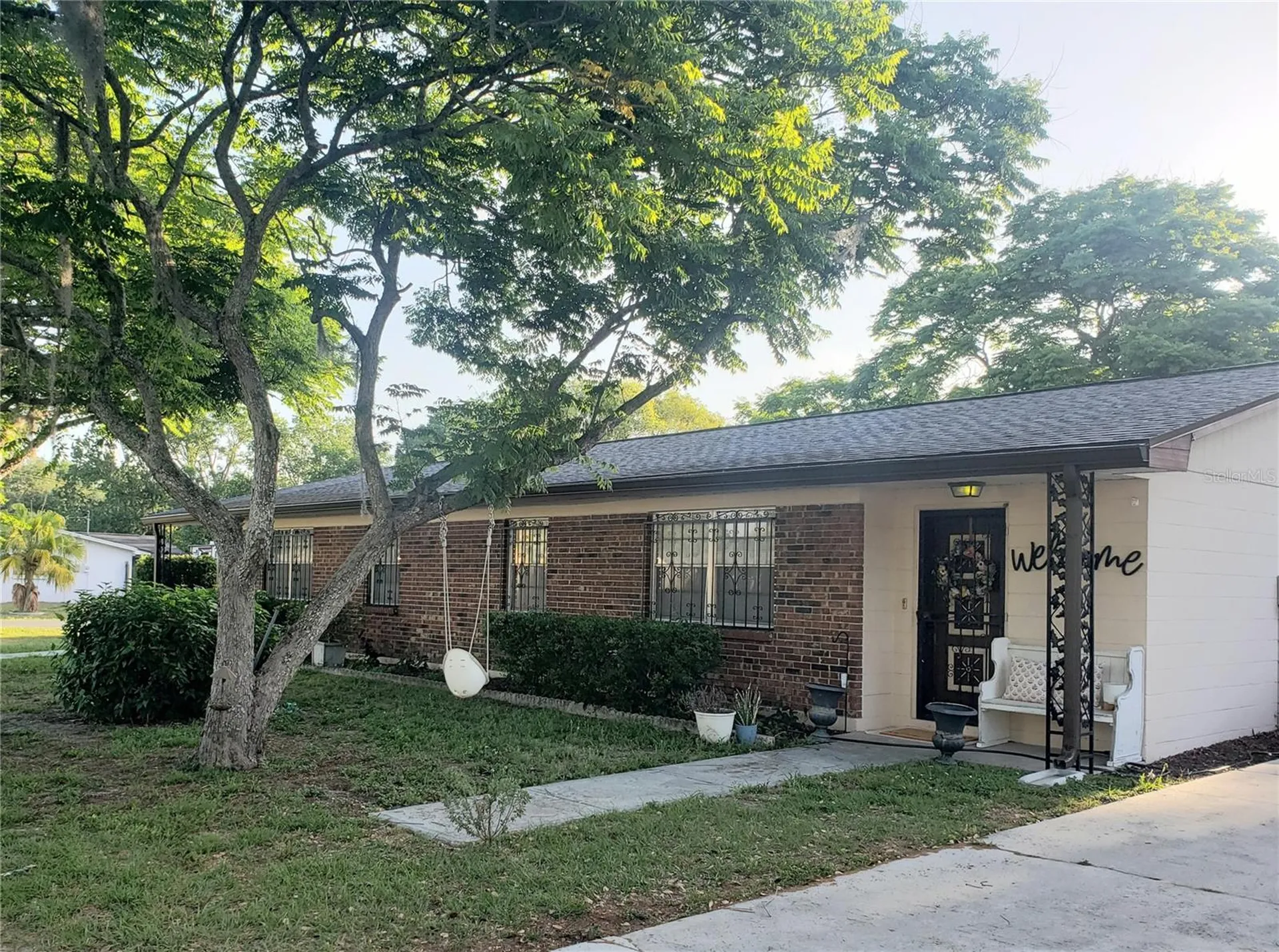 5652 18th Street Zephyrhills FL 33542