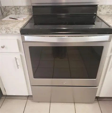5652 18th Street Zephyrhills FL 33542