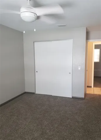 5652 18th Street Zephyrhills FL 33542