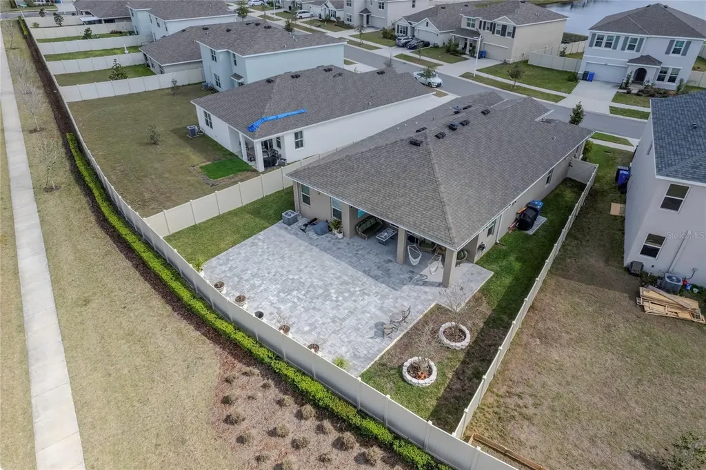 5460 Flint Hills Drive Wimauma FL 33598