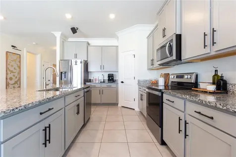 5460 Flint Hills Drive Wimauma FL 33598