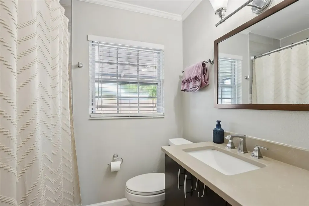 699 Pinellas Point Drive S St Petersburg FL 33705