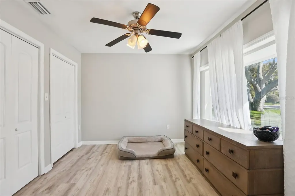 699 Pinellas Point Drive S St Petersburg FL 33705