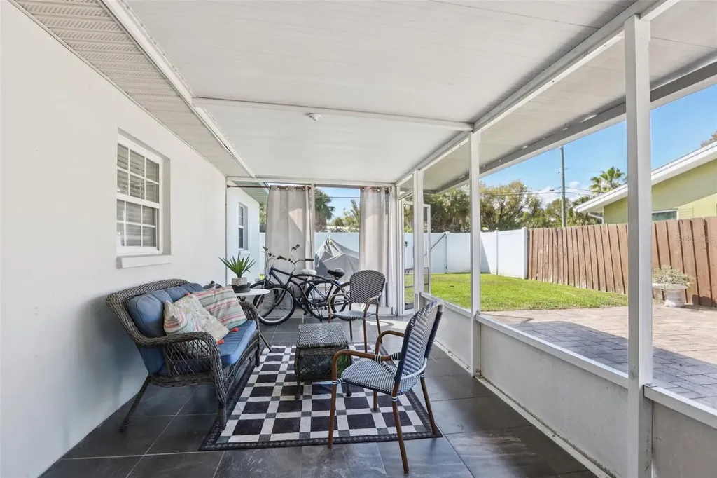 699 Pinellas Point Drive S St Petersburg FL 33705