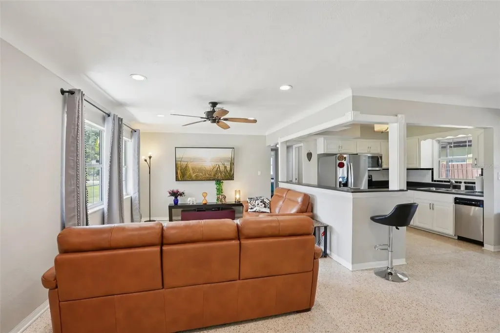699 Pinellas Point Drive S St Petersburg FL 33705