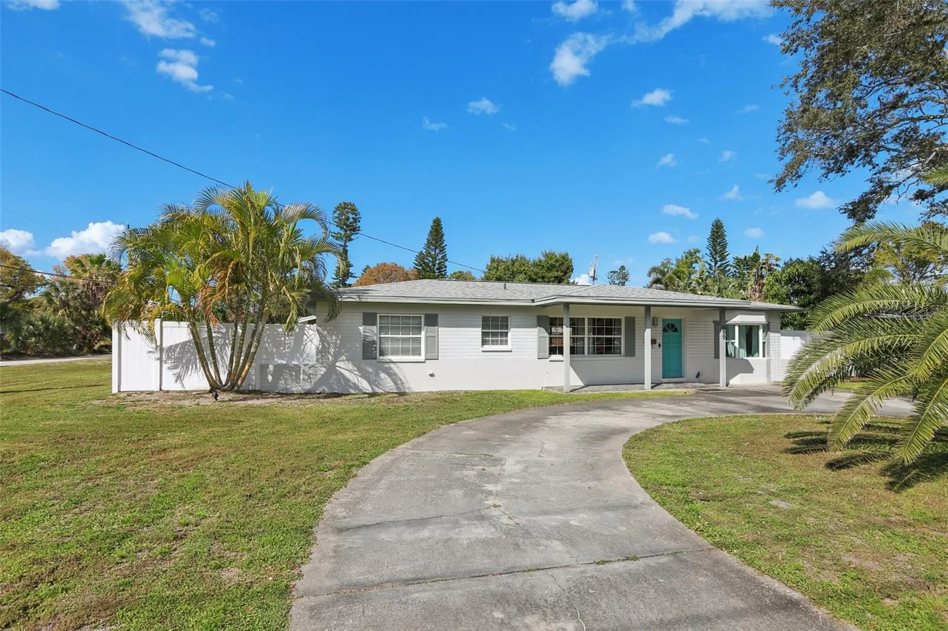 699 Pinellas Point Drive S St Petersburg FL 33705