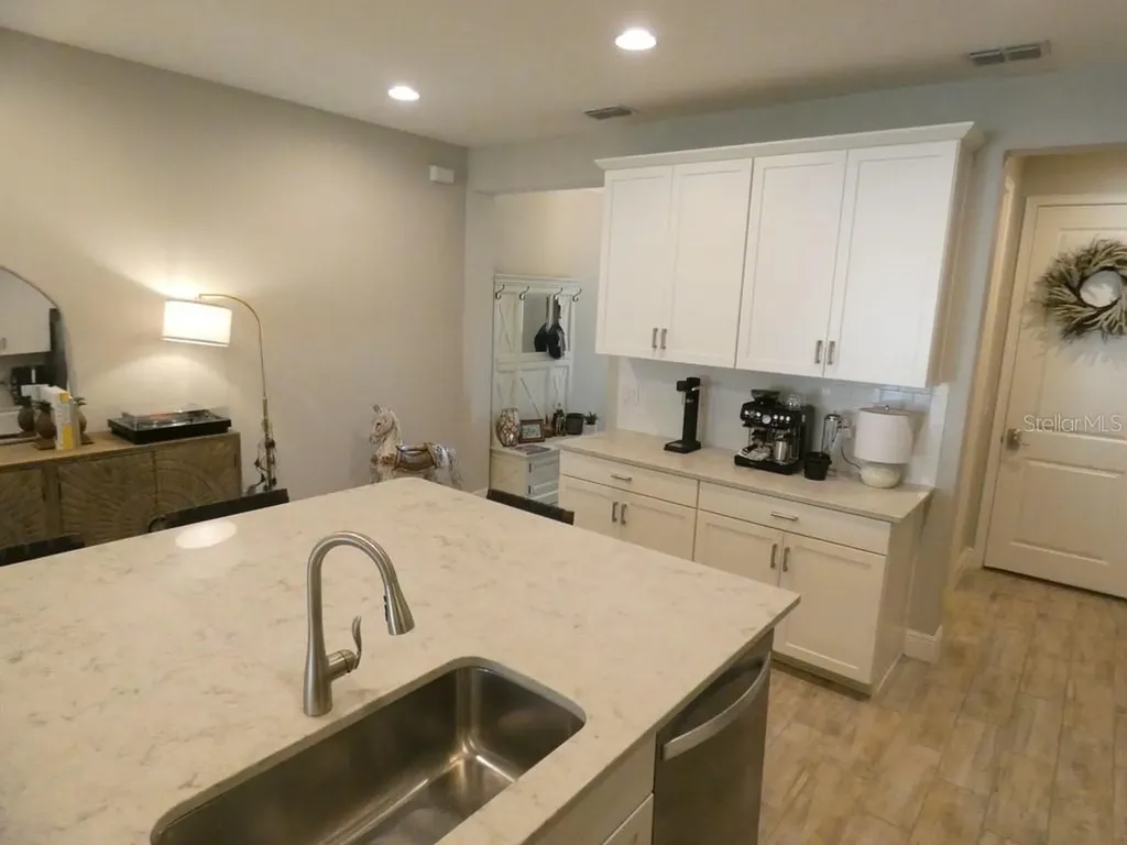 1505 Sunset Wind Loop Oldsmar FL 34677