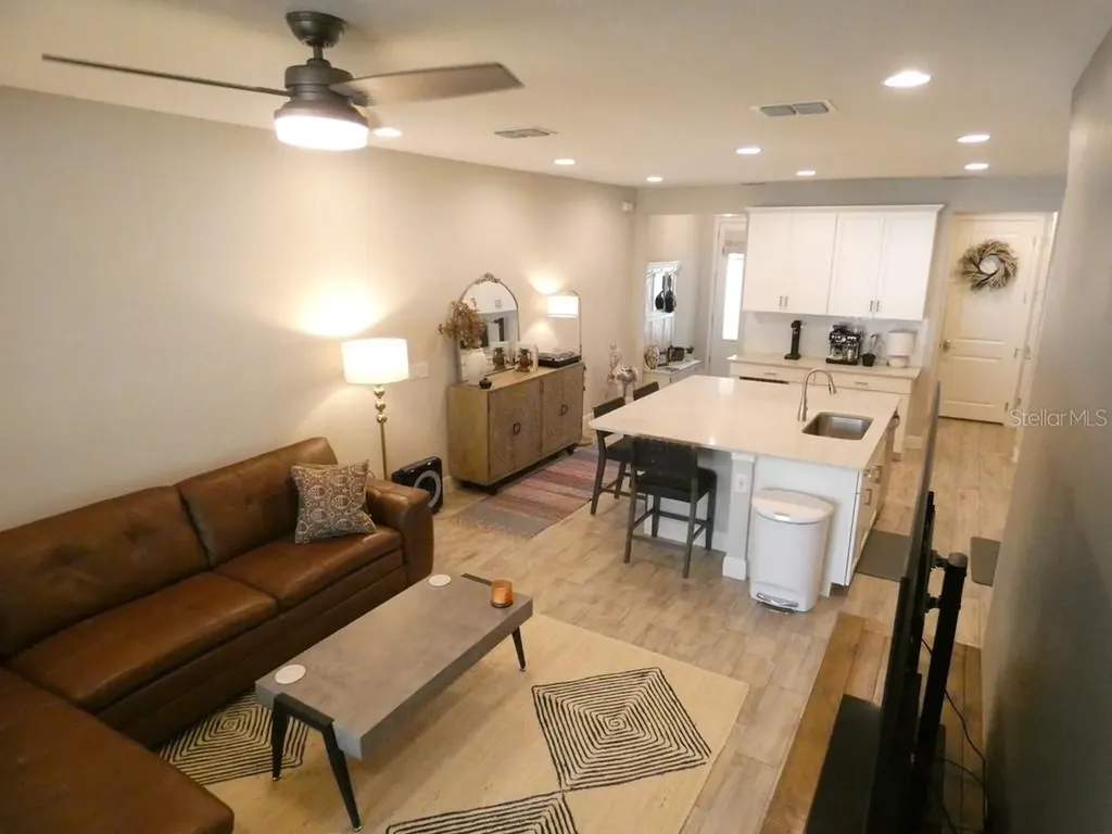 1505 Sunset Wind Loop Oldsmar FL 34677