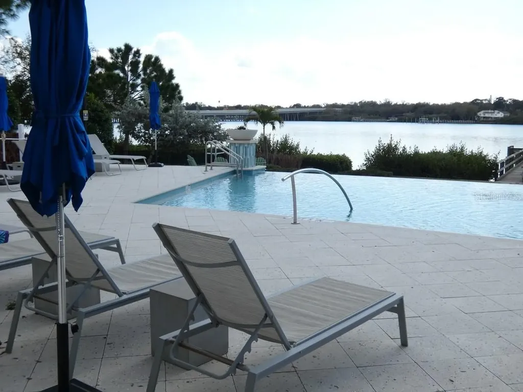 1505 Sunset Wind Loop Oldsmar FL 34677