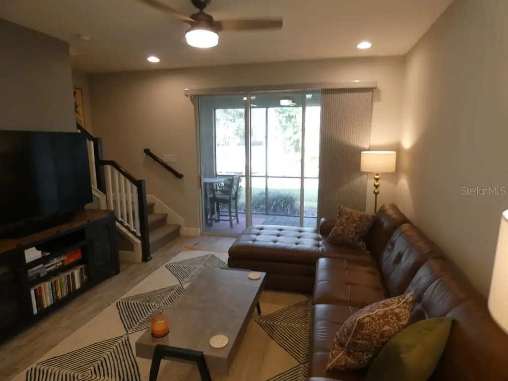 1505 Sunset Wind Loop Oldsmar FL 34677