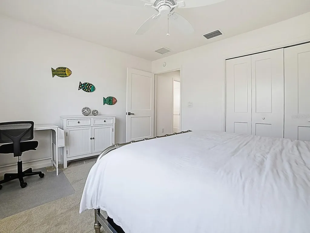 11368 Laufersky Lane Oxford FL 34484