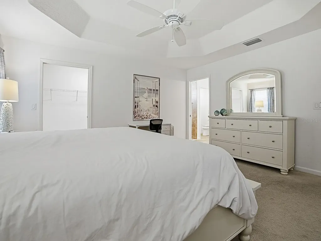 11368 Laufersky Lane Oxford FL 34484