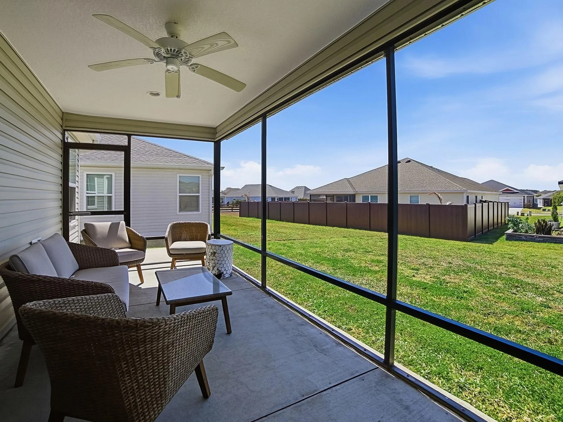 11368 Laufersky Lane Oxford FL 34484