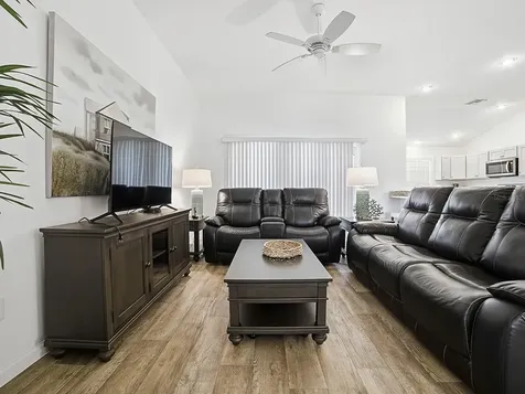 11368 Laufersky Lane Oxford FL 34484