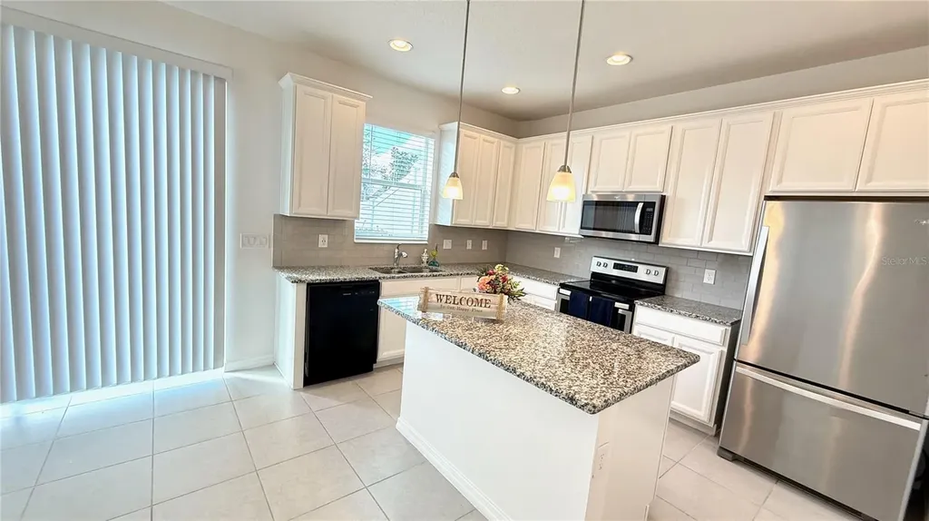 2564 Sedge Grass Way Orlando FL 32824