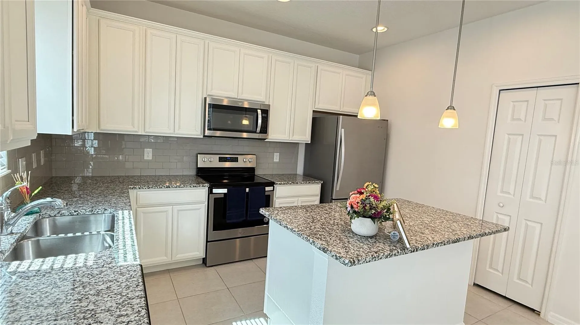 2564 Sedge Grass Way Orlando FL 32824