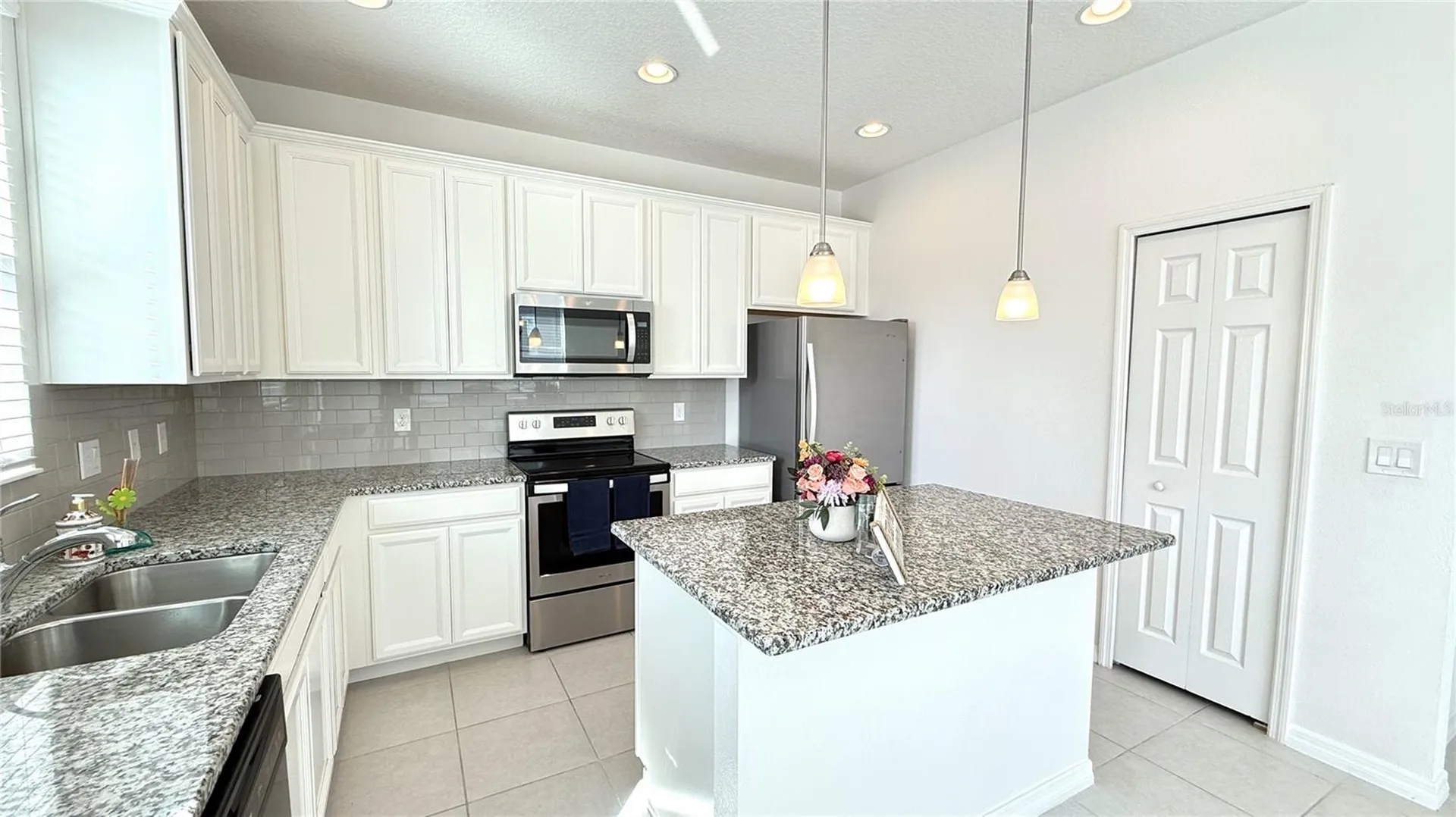 2564 Sedge Grass Way Orlando FL 32824