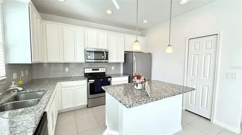 2564 Sedge Grass Way Orlando FL 32824