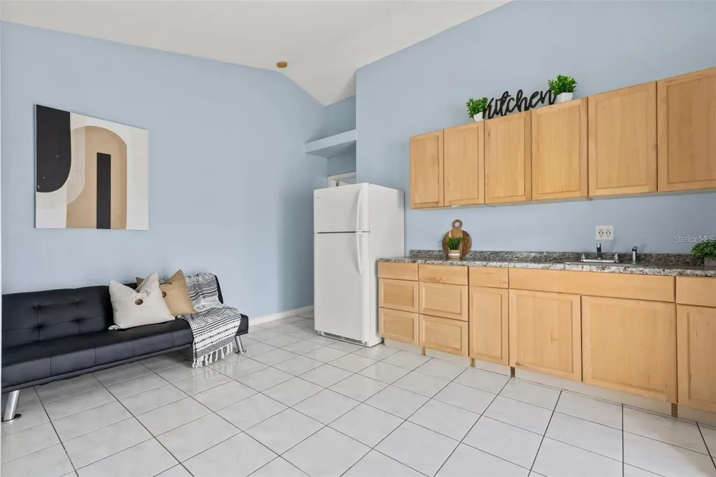 5102 N Macdill Avenue Tampa FL 33614