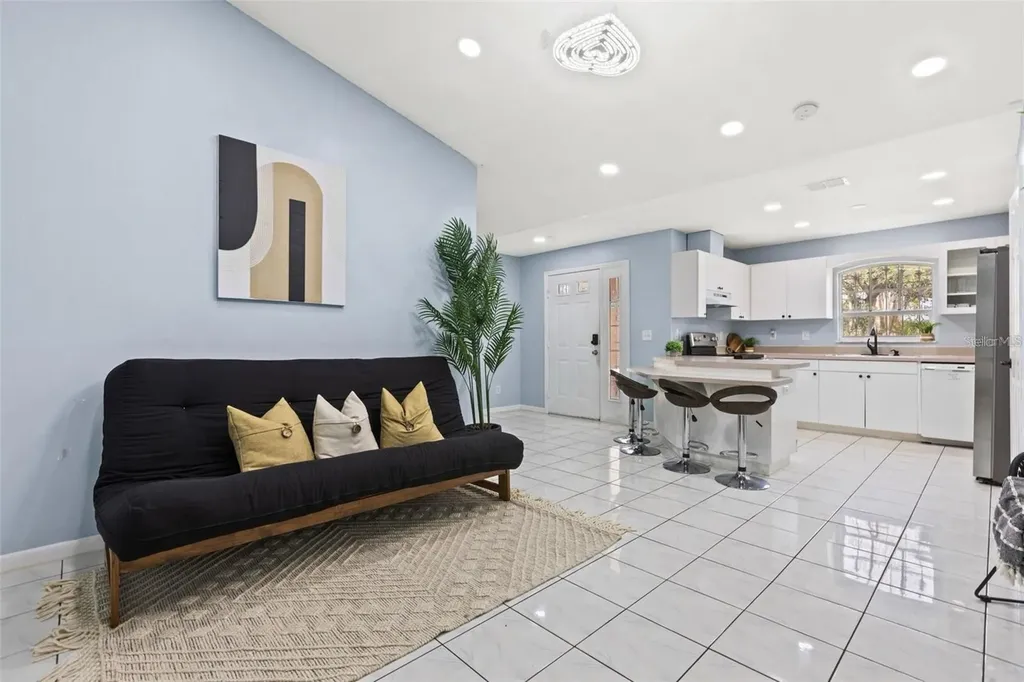 5102 N Macdill Avenue Tampa FL 33614