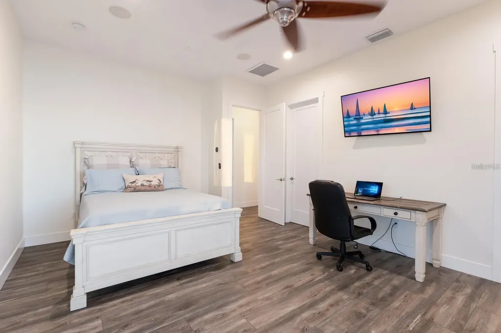 208 22nd Street Court NE Bradenton FL 34208