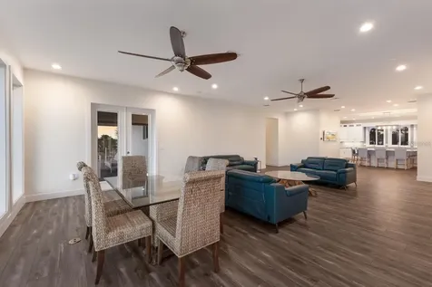 208 22nd Street Court NE Bradenton FL 34208