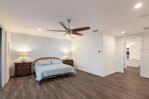 208 22nd Street Court NE Bradenton FL 34208