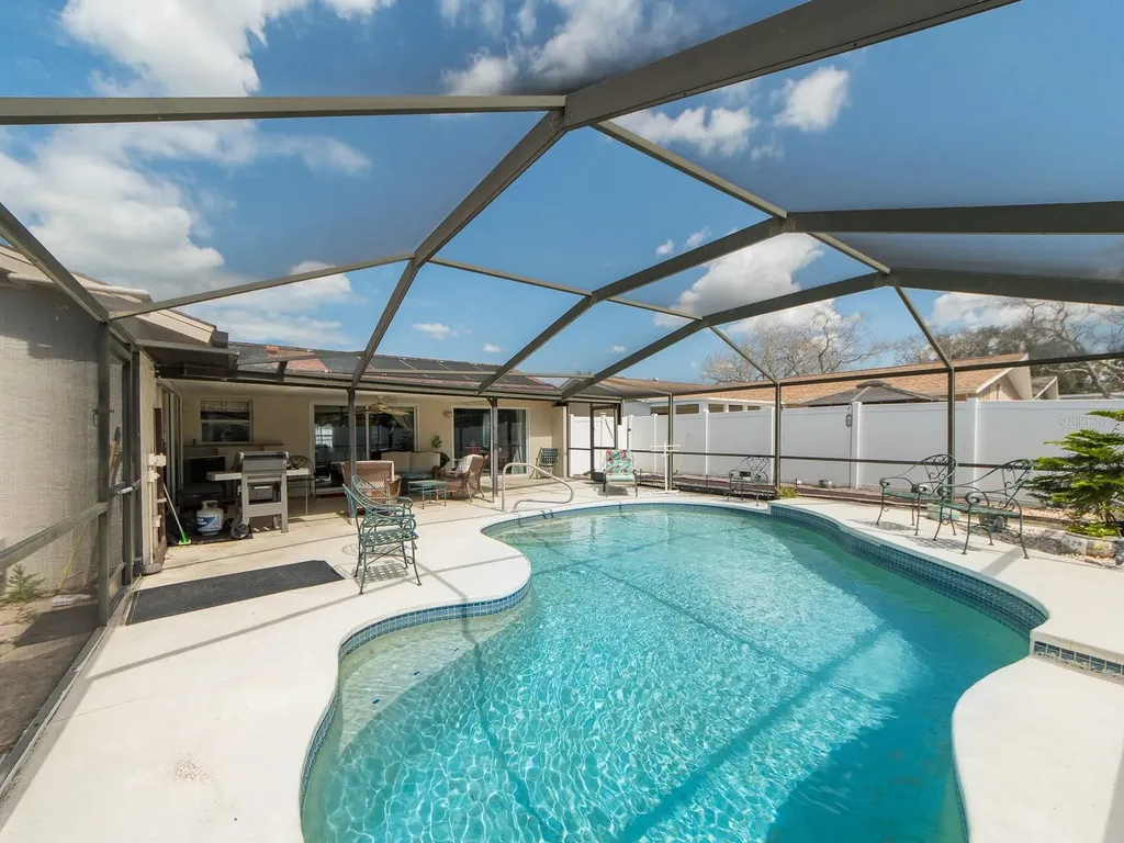 14370 91st Avenue Seminole FL 33776