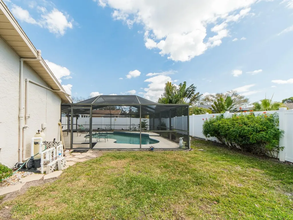 14370 91st Avenue Seminole FL 33776