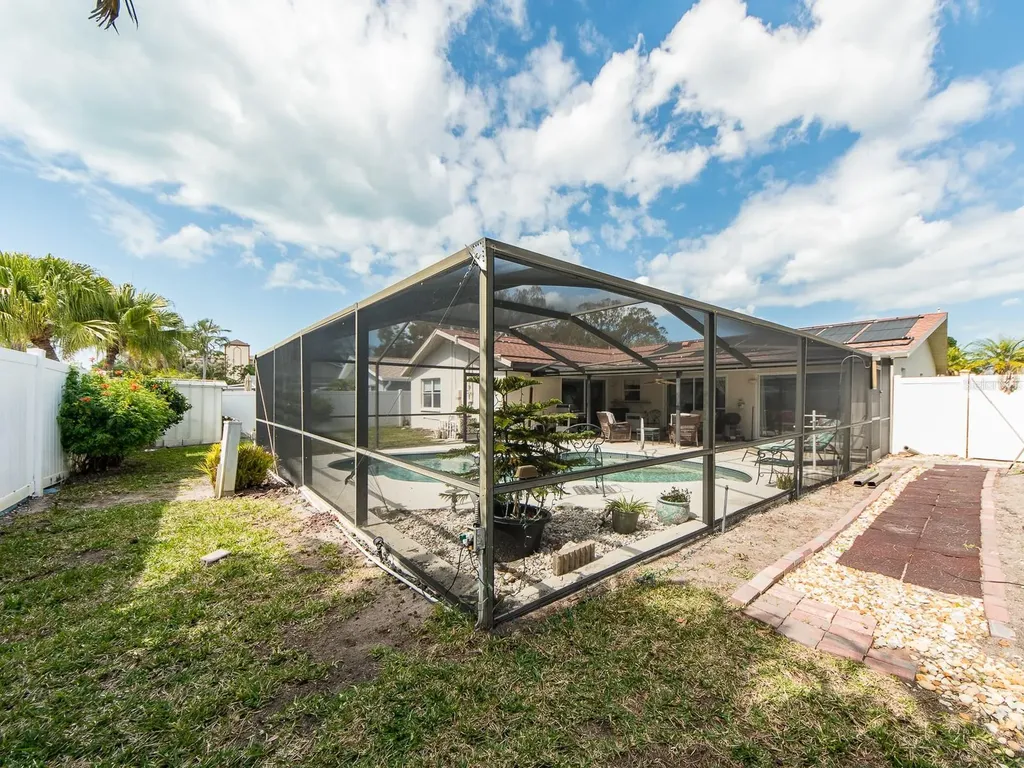 14370 91st Avenue Seminole FL 33776