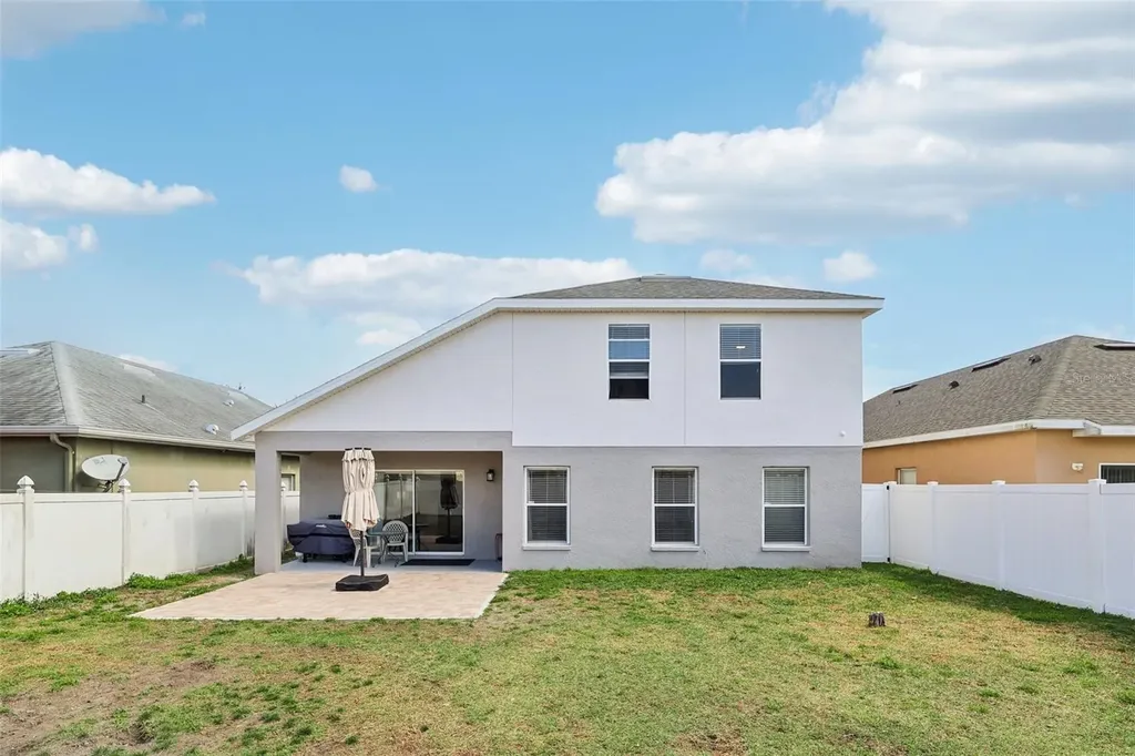 2104 Congress Lane St Cloud FL 34769