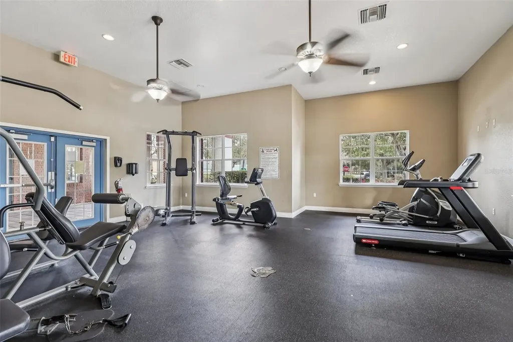 2104 Congress Lane St Cloud FL 34769