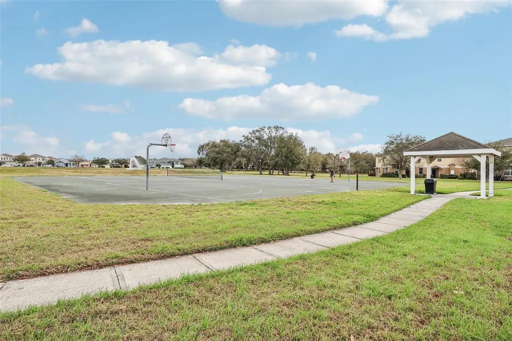 2104 Congress Lane St Cloud FL 34769