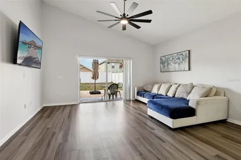 2104 Congress Lane St Cloud FL 34769