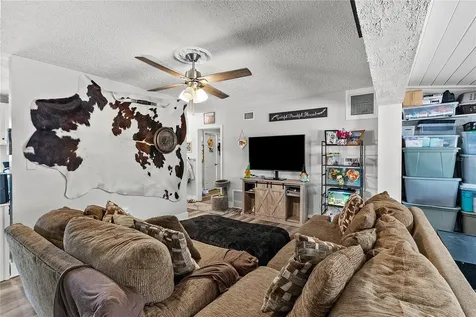 303 Louis Street Leesburg FL 34748