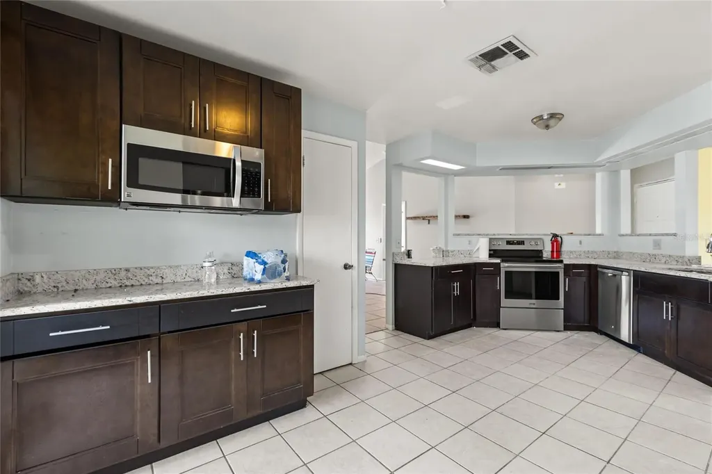 13337 Boulder Woods Circle Orlando FL 32824