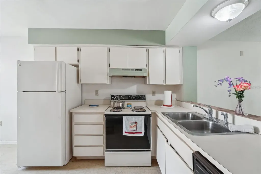 8419 Laurelon Place Temple Terrace FL 33637