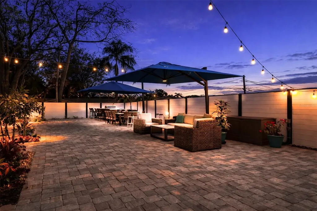 4640 35th Avenue N St Petersburg FL 33713