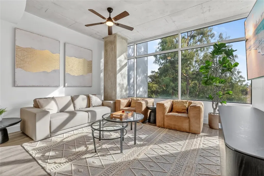 525 E Jackson Street Orlando FL 32801