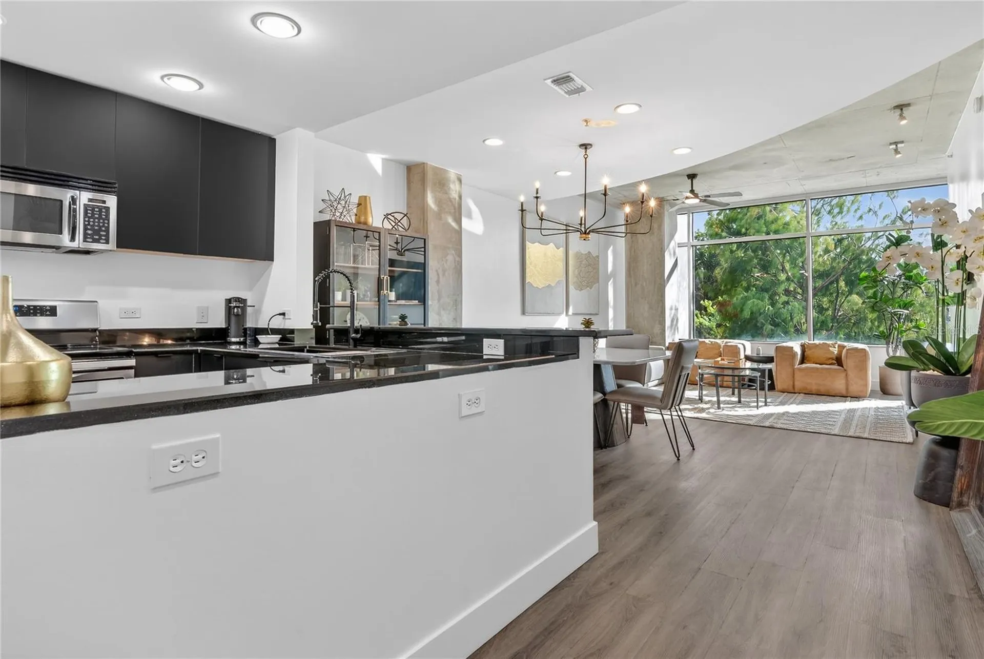 525 E Jackson Street Orlando FL 32801