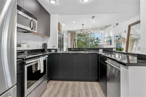 525 E Jackson Street Orlando FL 32801