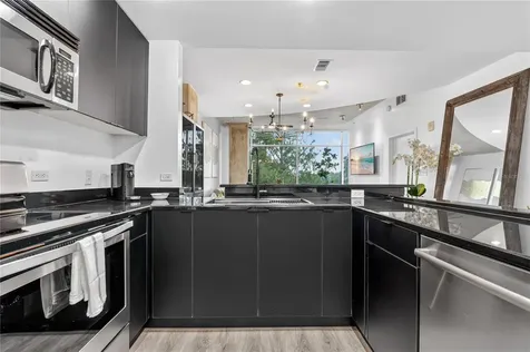 525 E Jackson Street Orlando FL 32801