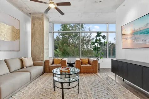 525 E Jackson Street Orlando FL 32801